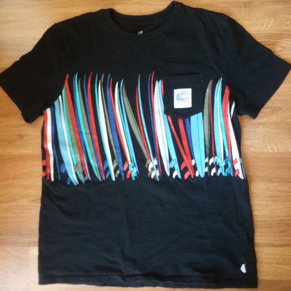 GAP Other - Gap kids surfboard black tshirt